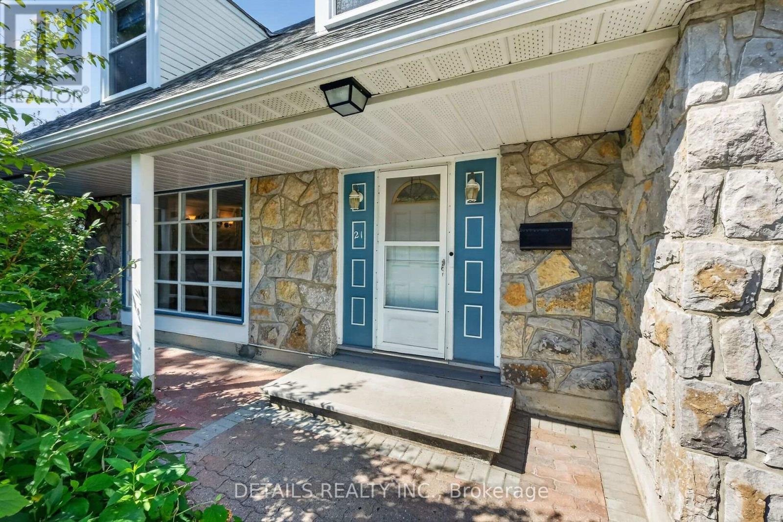 21 Seymour Avenue, Ottawa, Ontario  K2E 6P4 - Photo 2 - X13673458