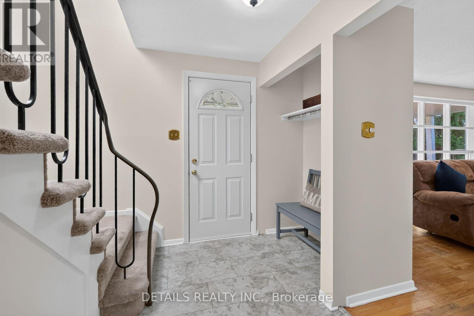 21 Seymour Avenue, Ottawa, Ontario  K2E 6P4 - Photo 5 - X13673458