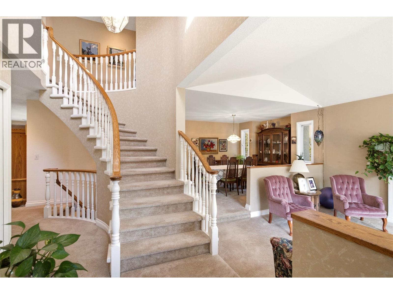 411 Curlew Drive, Kelowna, British Columbia  V1W 4L3 - Photo 6 - 10397424