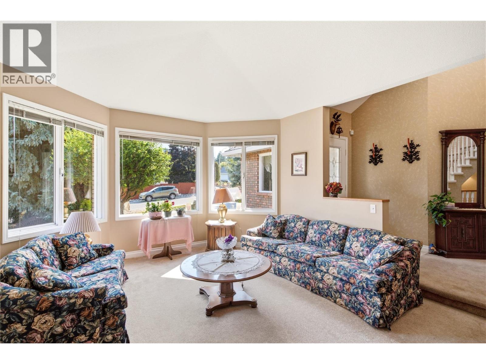 411 Curlew Drive, Kelowna, British Columbia  V1W 4L3 - Photo 8 - 10397424