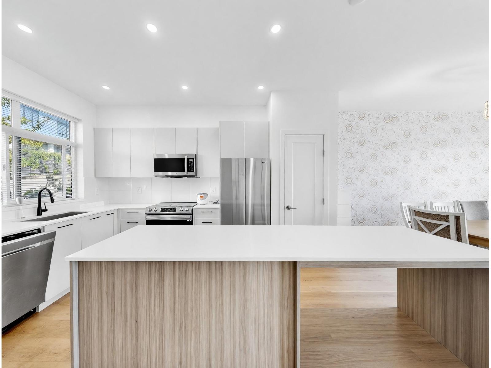 68 15255 Sitka Drive, Surrey, British Columbia  V3S 0B1 - Photo 7 - R3155858