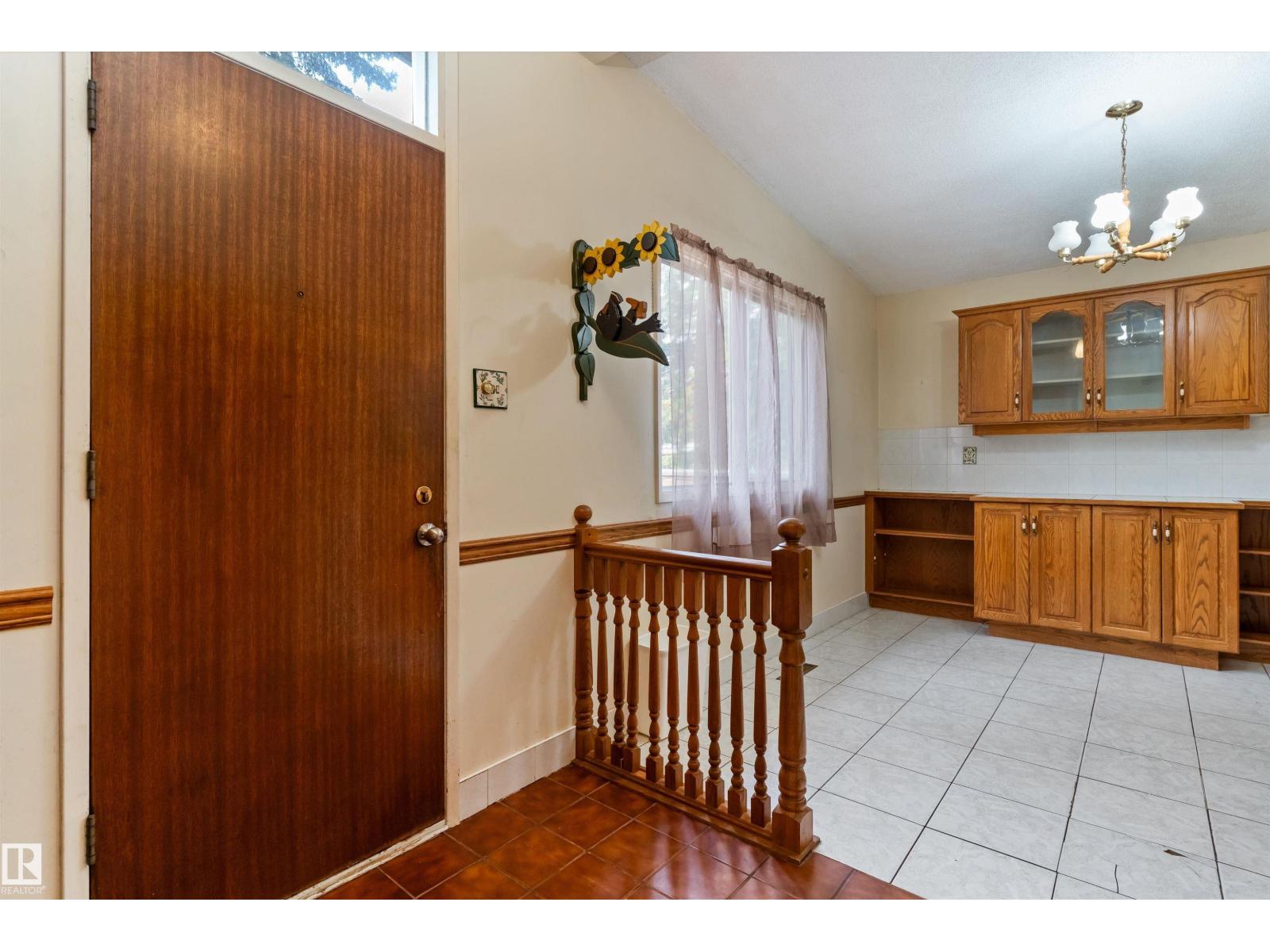 40 Curlew Cr, Sherwood Park, Alberta  T8A 0H4 - Photo 5 - E4503987