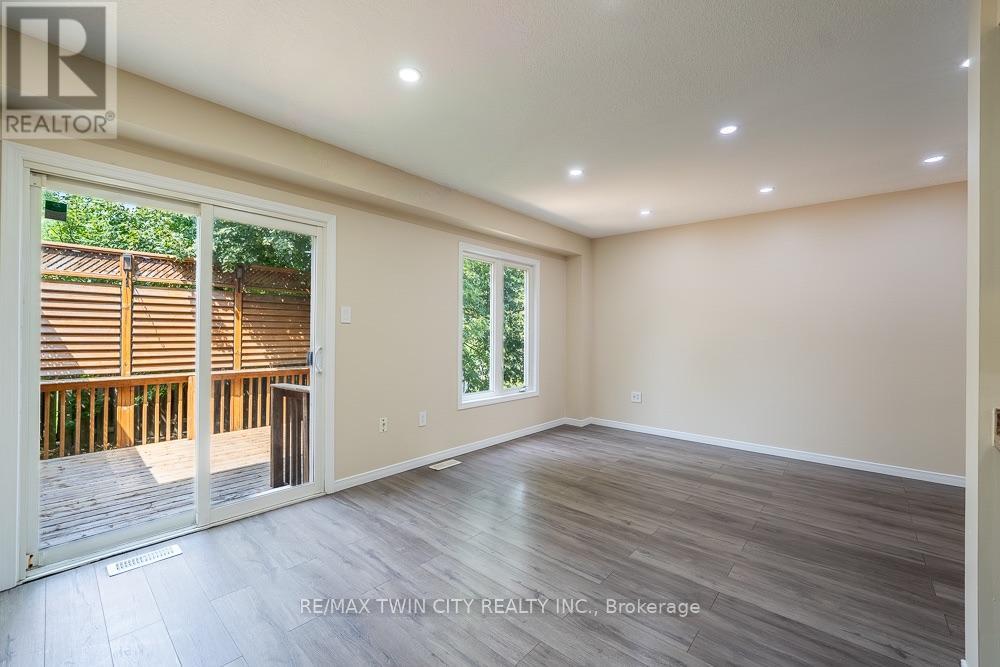 A8 - 20 David Bergey Drive, Kitchener, Ontario  N2E 0B1 - Photo 29 - X13655674