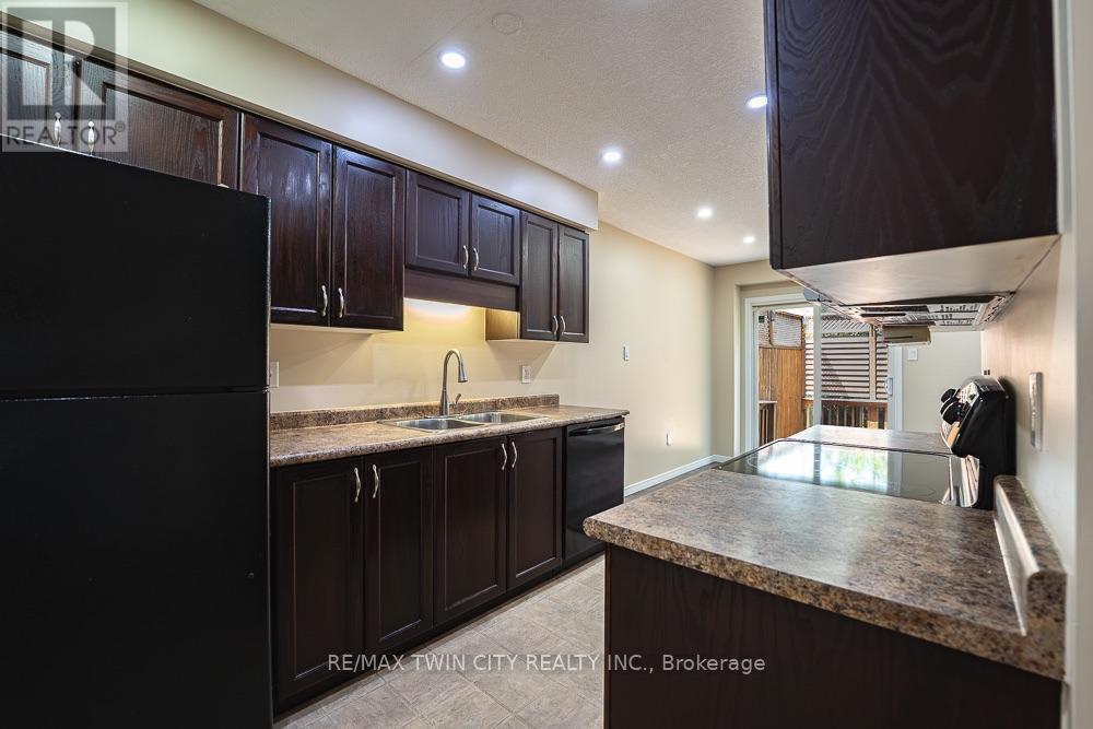 A8 - 20 David Bergey Drive, Kitchener, Ontario  N2E 0B1 - Photo 30 - X13655674