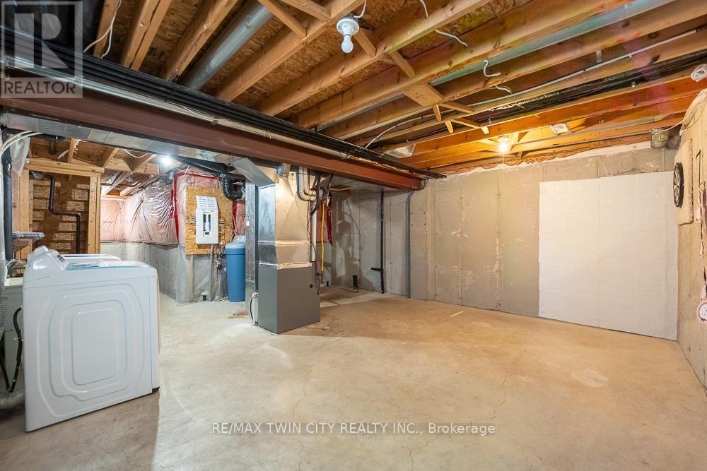 A8 - 20 David Bergey Drive, Kitchener, Ontario  N2E 0B1 - Photo 32 - X13655674