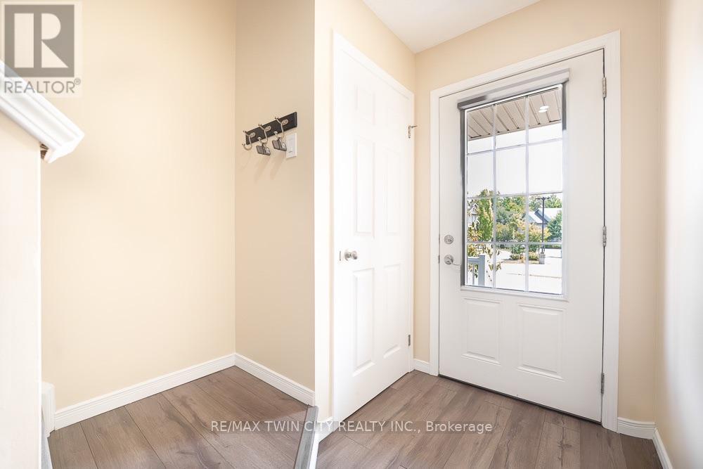 A8 - 20 David Bergey Drive, Kitchener, Ontario  N2E 0B1 - Photo 8 - X13655674