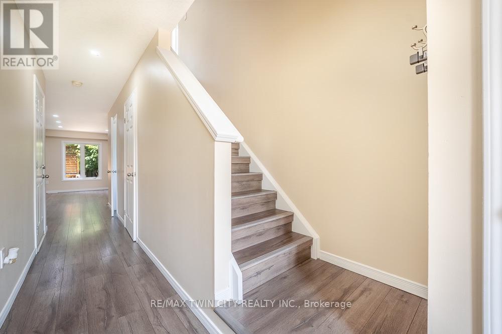 A8 - 20 David Bergey Drive, Kitchener, Ontario  N2E 0B1 - Photo 9 - X13655674
