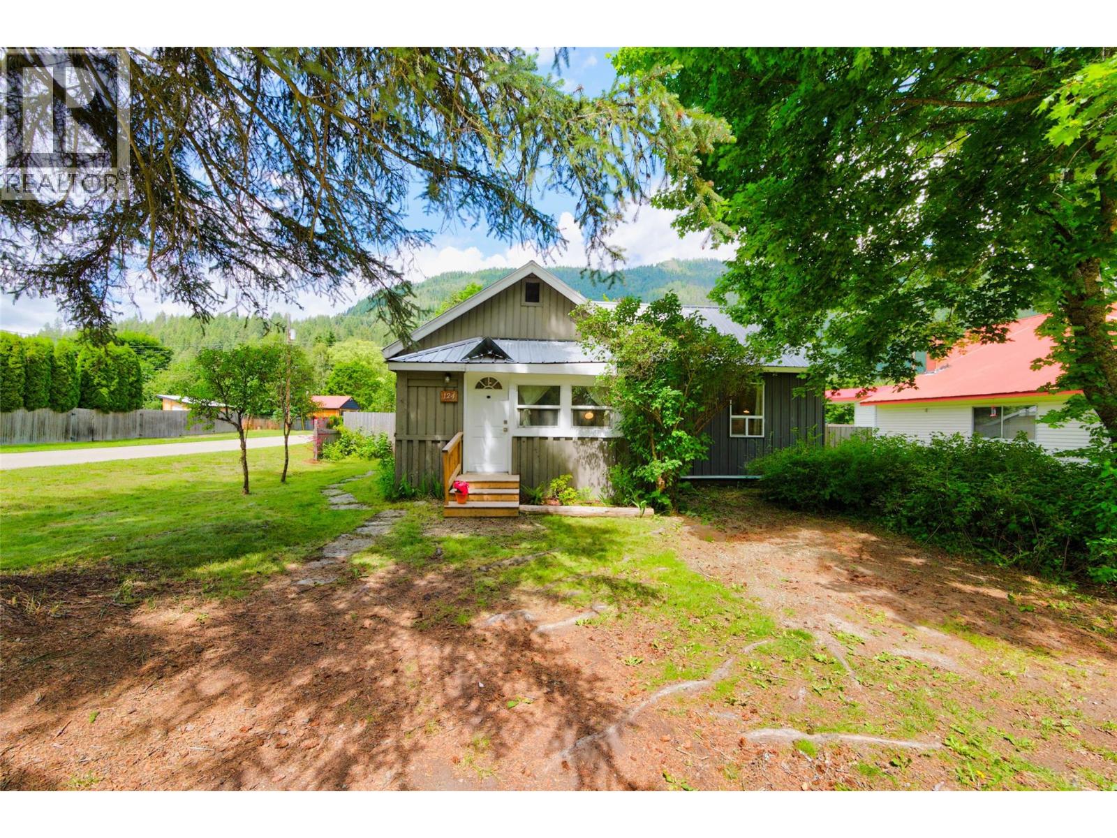 124 Sayward Avenue, Salmo, British Columbia  V0G 1Z0 - Photo 54 - 10393692