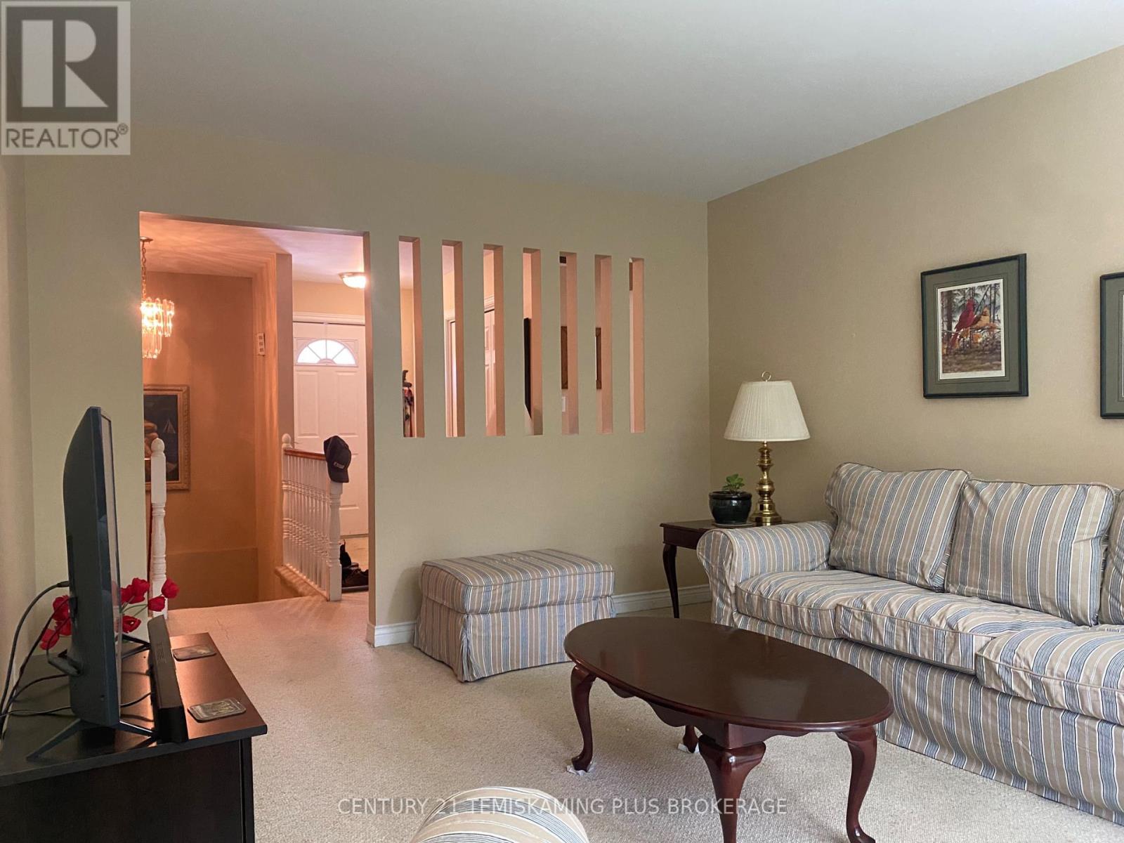 43 O'connor Drive, Temagami, Ontario  P0H 2H0 - Photo 17 - X13678812