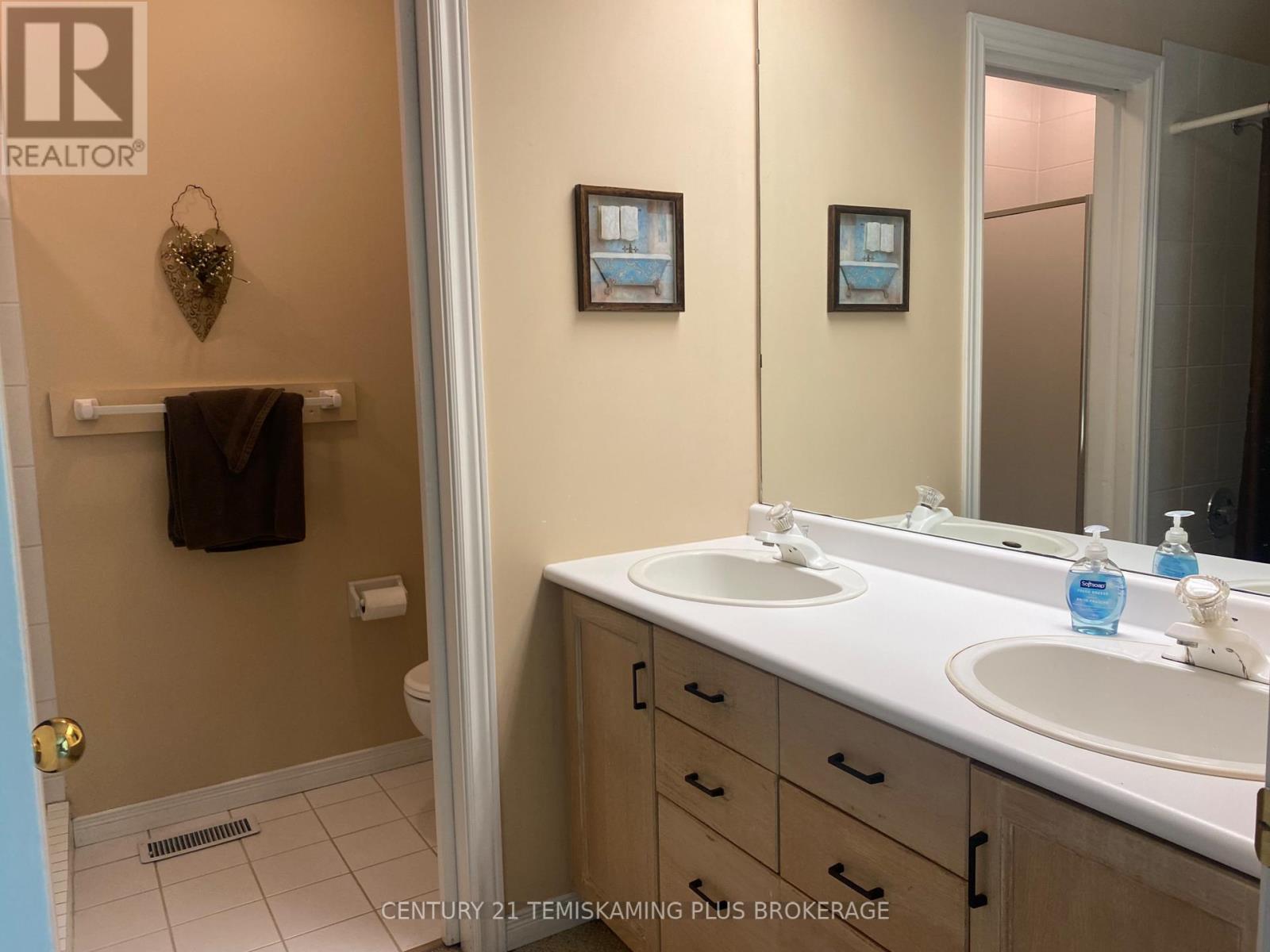 43 O'connor Drive, Temagami, Ontario  P0H 2H0 - Photo 25 - X13678812