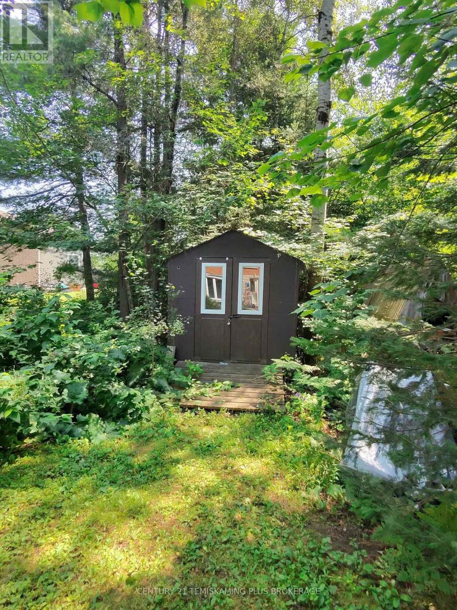 43 O'connor Drive, Temagami, Ontario  P0H 2H0 - Photo 5 - X13678812
