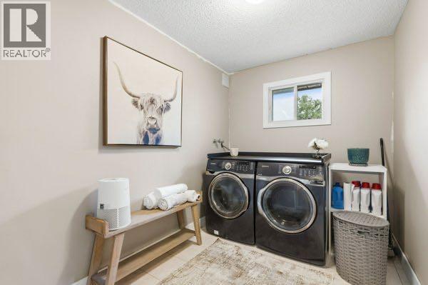 3605 Kerry Park Road SW, Calgary, Alberta  T3E 4S5 - Photo 24 - A2337050