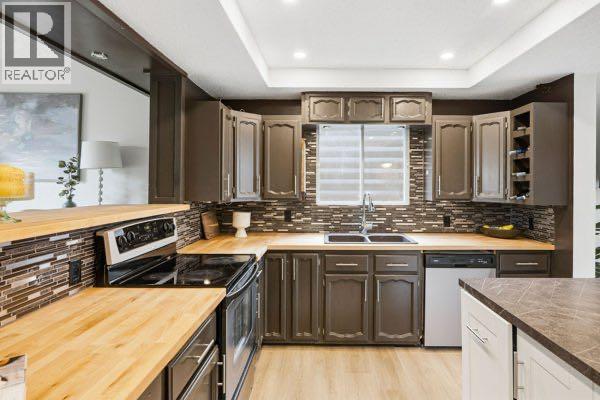 3605 Kerry Park Road SW, Calgary, Alberta  T3E 4S5 - Photo 10 - A2337050