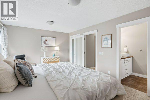 3605 Kerry Park Road SW, Calgary, Alberta  T3E 4S5 - Photo 27 - A2337050
