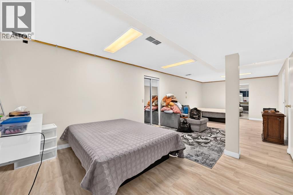 139 Hawkville Close Nw, Calgary, Alberta  T3G 3C3 - Photo 35 - A2337492