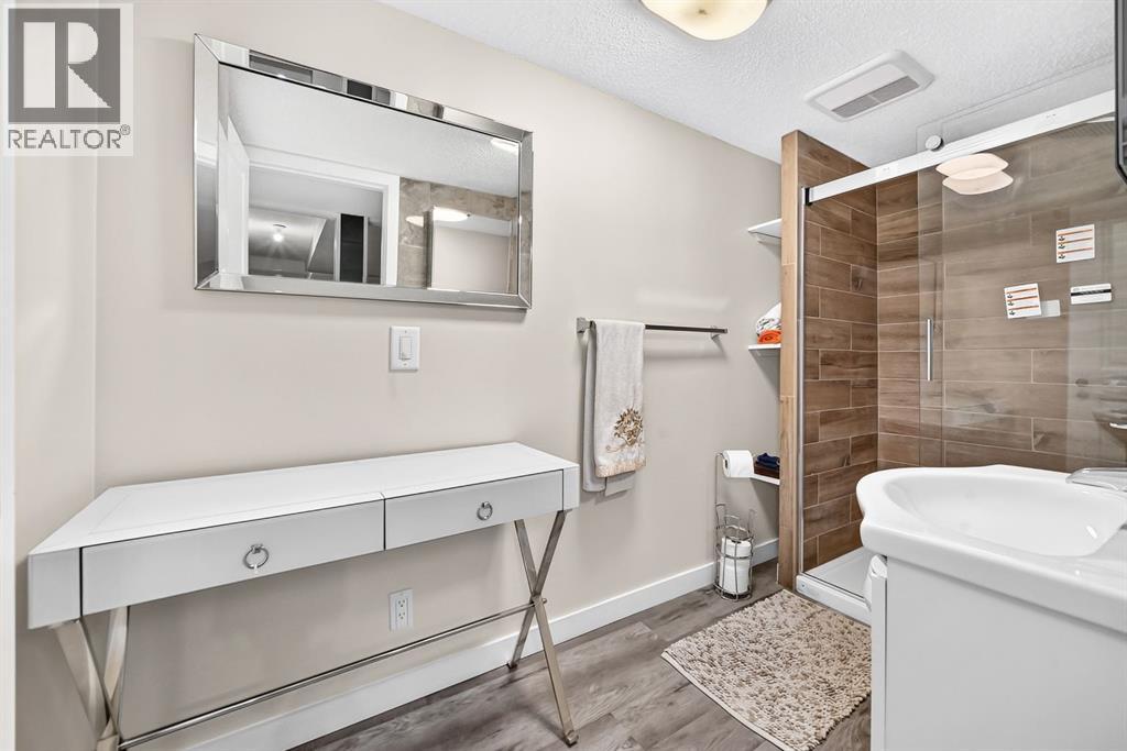 139 Hawkville Close Nw, Calgary, Alberta  T3G 3C3 - Photo 38 - A2337492