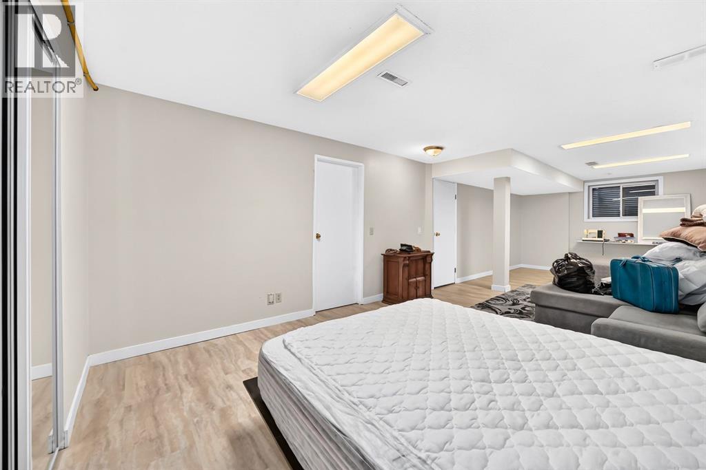 139 Hawkville Close Nw, Calgary, Alberta  T3G 3C3 - Photo 36 - A2337492