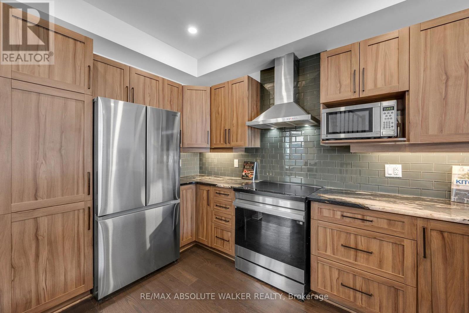 323 Lysander Place, Ottawa, Ontario  K1K 3X8 - Photo 9 - X13678808
