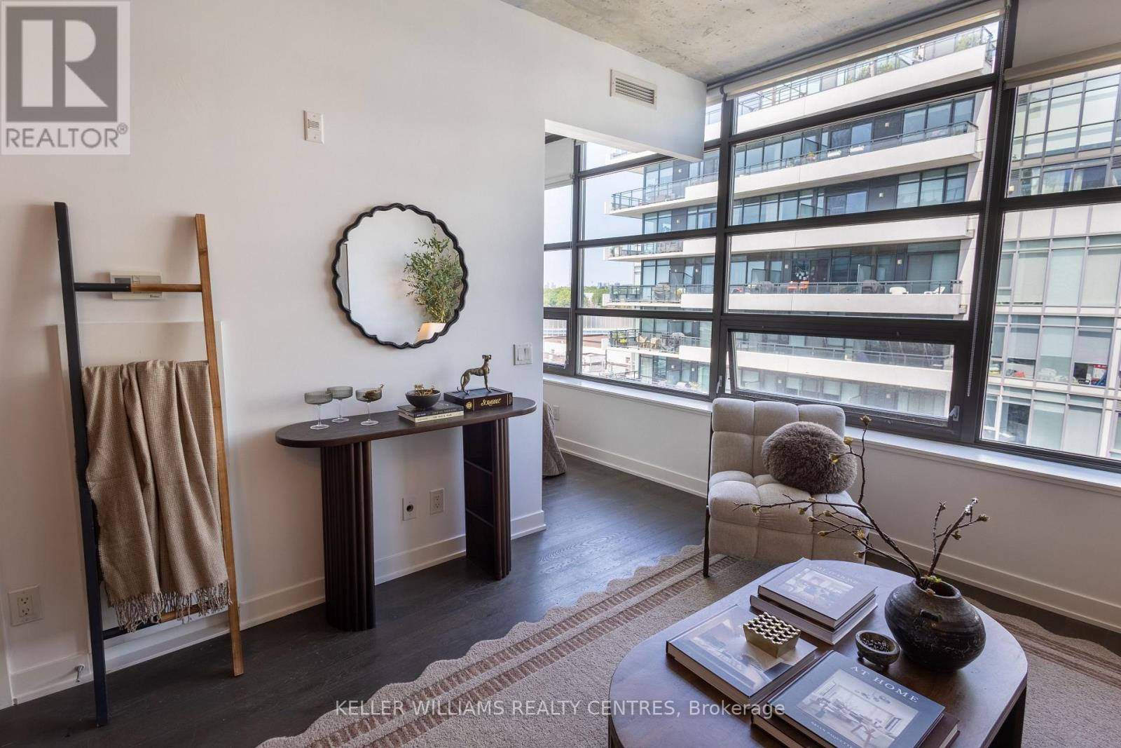 806 - 1201 Dundas Street E, Toronto, Ontario  M4M 1S2 - Photo 14 - E13678810
