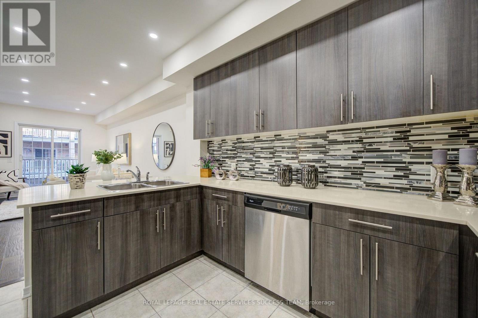 45 Ormerod Lane, Richmond Hill, Ontario  L4S 0G3 - Photo 4 - N13678792