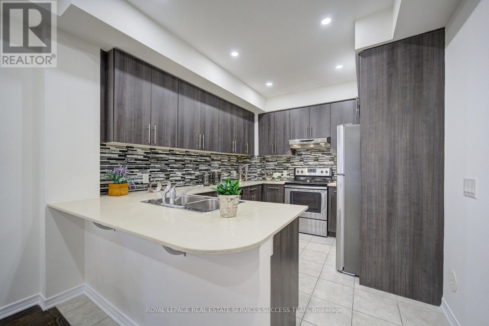 45 Ormerod Lane, Richmond Hill, Ontario  L4S 0G3 - Photo 5 - N13678792