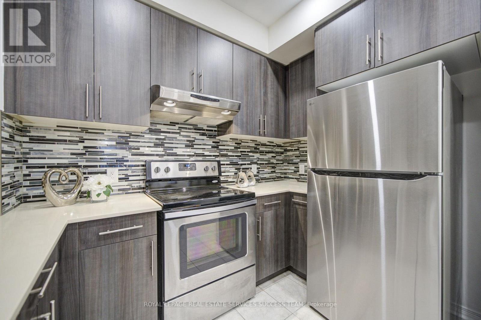 45 Ormerod Lane, Richmond Hill, Ontario  L4S 0G3 - Photo 6 - N13678792