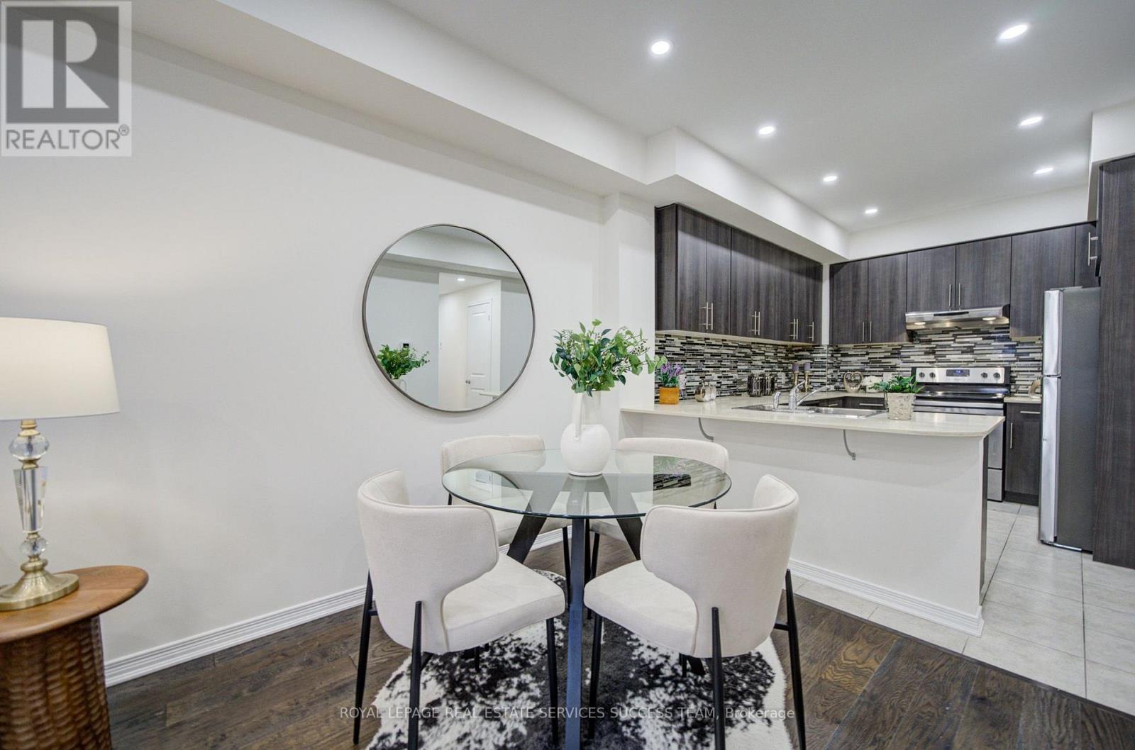 45 Ormerod Lane, Richmond Hill, Ontario  L4S 0G3 - Photo 7 - N13678792