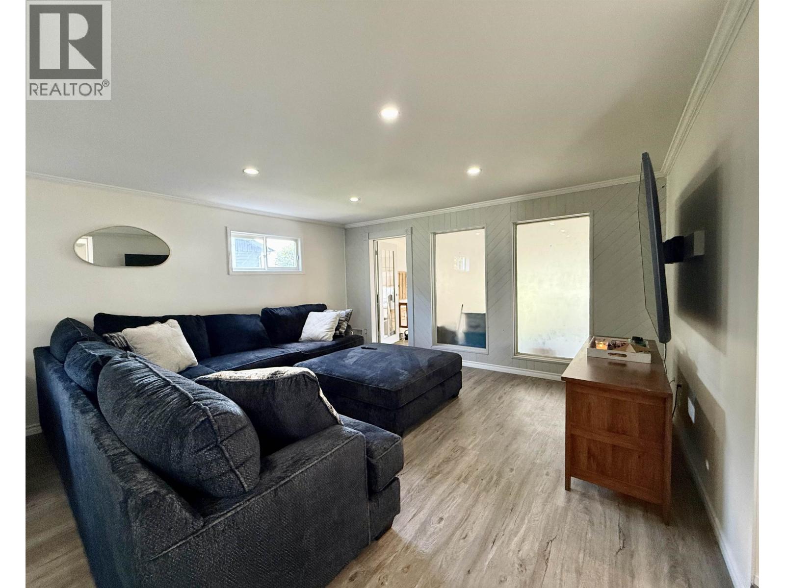 2055 Gerow Island Road, Burns Lake, British Columbia  V0J 1E2 - Photo 27 - R3155594