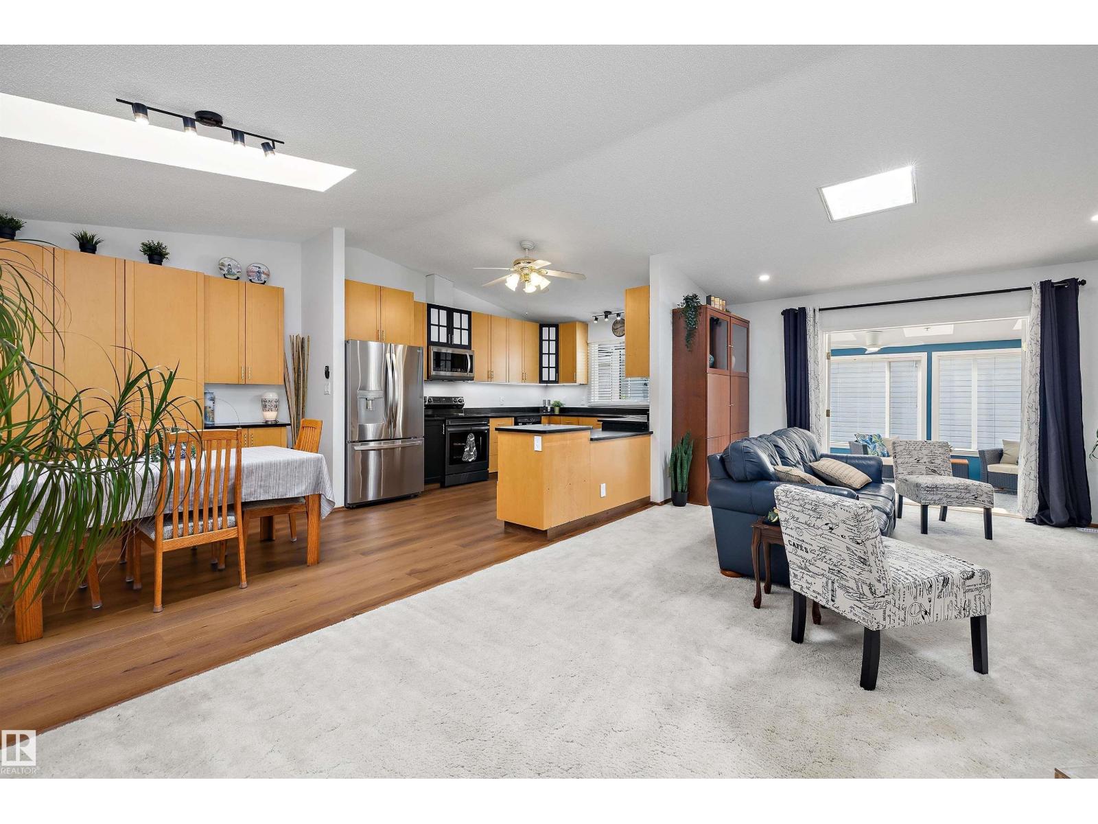 4717 25 AV NW, Edmonton, Alberta
