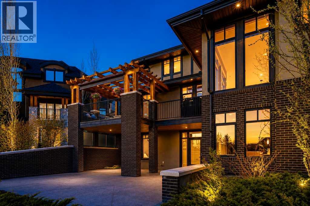 16 Spring Valley Way Sw, Calgary, Alberta  T3H 5M1 - Photo 3 - A2322190