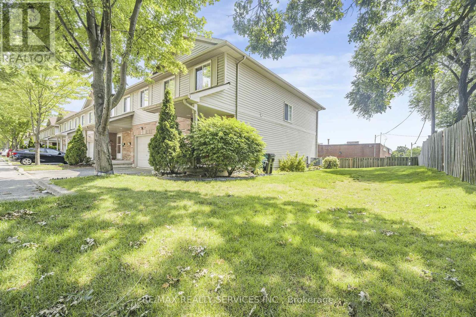 17 - 120 Dudhope Avenue, Cambridge, Ontario  N1R 4T7 - Photo 4 - X13678794