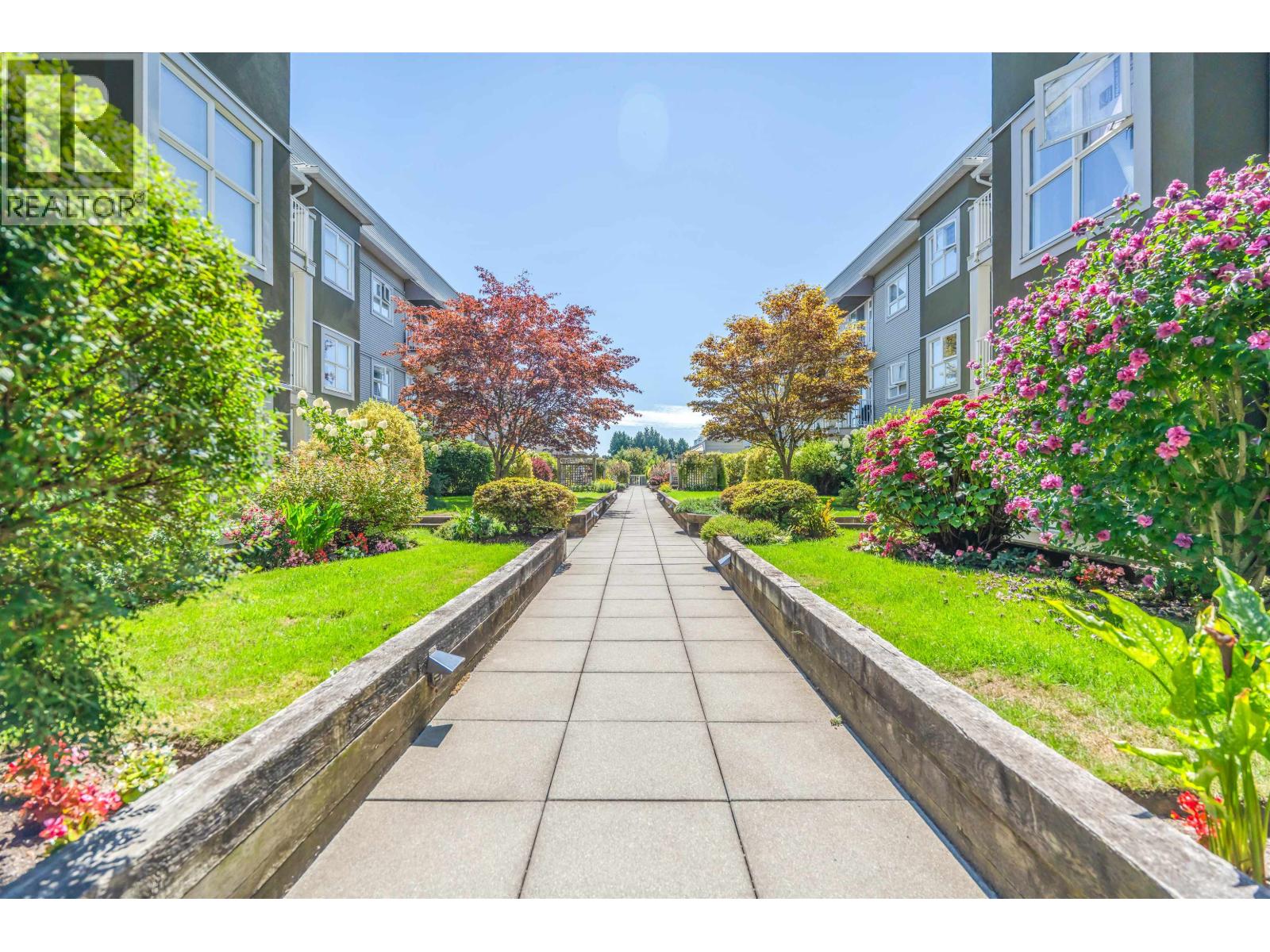 212 4738 53 Street, Delta, British Columbia V4K 2Z1 - Photo 1 - R3156086