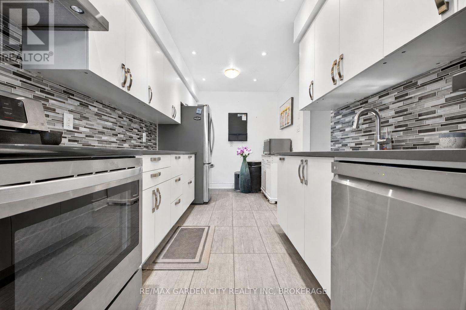 8 - 3008 Palmer Drive, Burlington, Ontario  L7M 1L2 - Photo 10 - W13678818