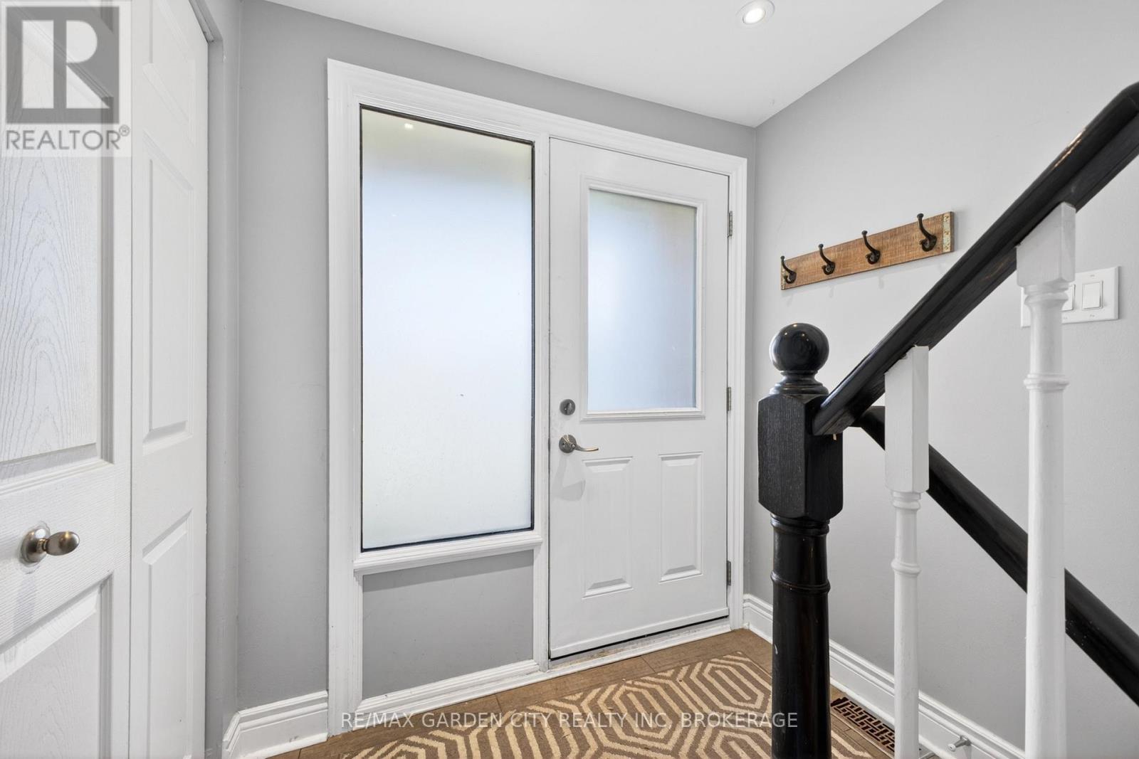 8 - 3008 Palmer Drive, Burlington, Ontario  L7M 1L2 - Photo 2 - W13678818