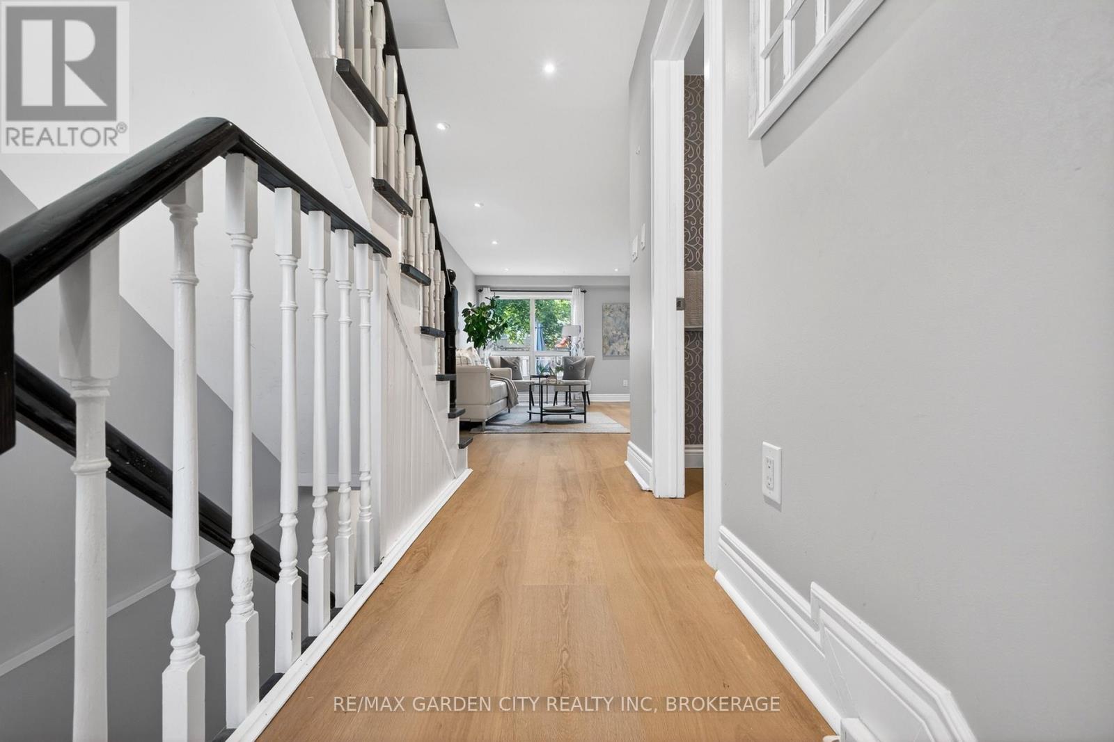 8 - 3008 Palmer Drive, Burlington, Ontario  L7M 1L2 - Photo 3 - W13678818