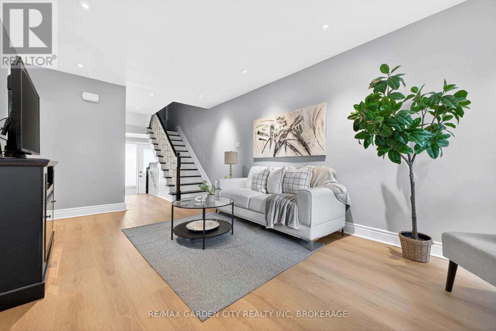 8 - 3008 Palmer Drive, Burlington, Ontario  L7M 1L2 - Photo 4 - W13678818