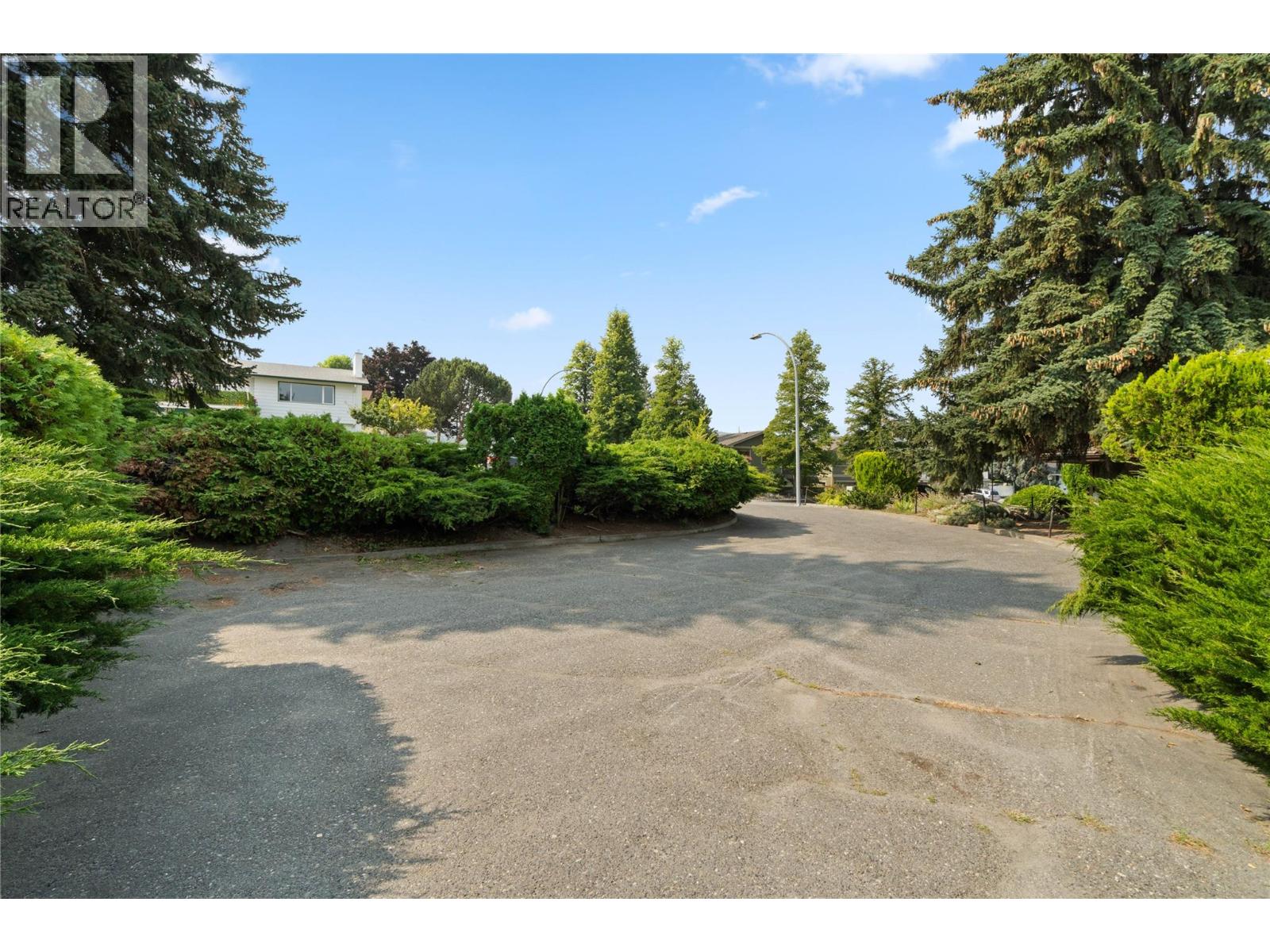 296 Gibraltar Court, Kamloops, British Columbia  V2C 1P2 - Photo 4 - 10397856