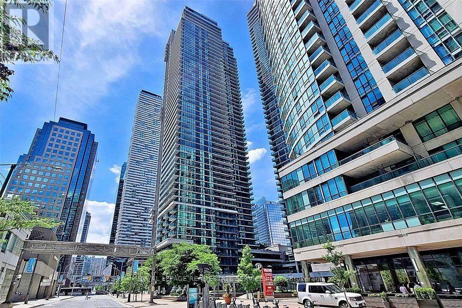 2212 - 33 Bay Street, Toronto, Ontario  M5J 2Z3 - Photo 5 - C13676730