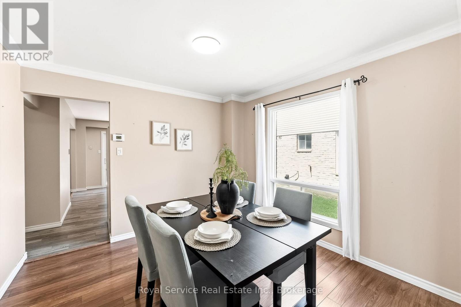 6 Gilmour Drive, Ajax (Central), Ontario  L1S 5J8 - Photo 11 - E13678832