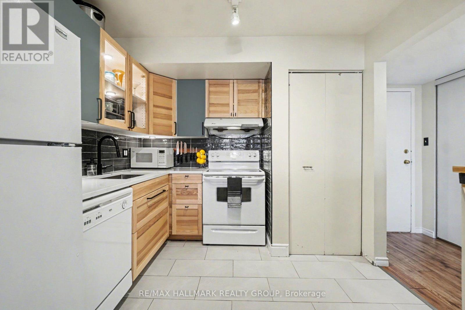 203 - 266 Lorry Greenberg Drive, Ottawa, Ontario K1T 3J9 - Photo 7 - X13678862