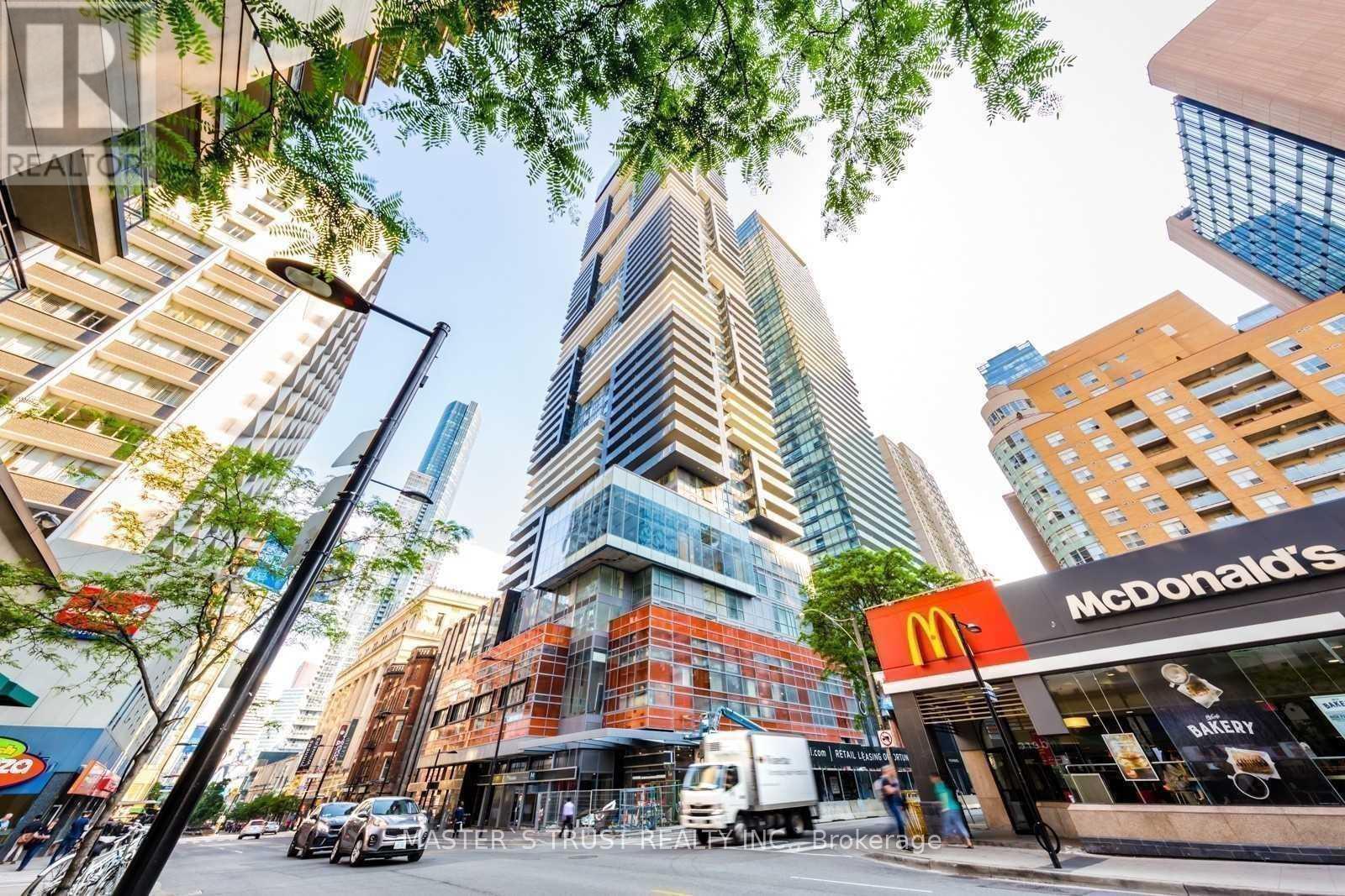 1601 - 7 GRENVILLE STREET, Toronto, Ontario