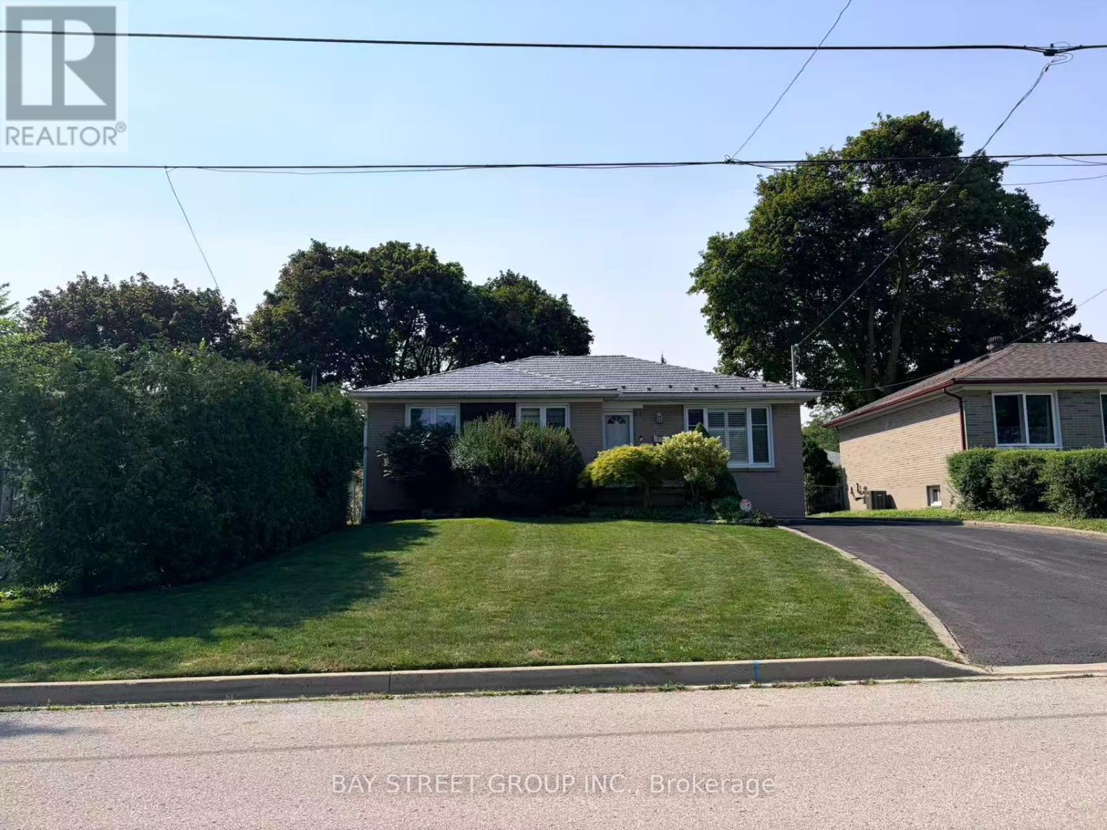 402 OSIRIS DRIVE, Richmond Hill, Ontario