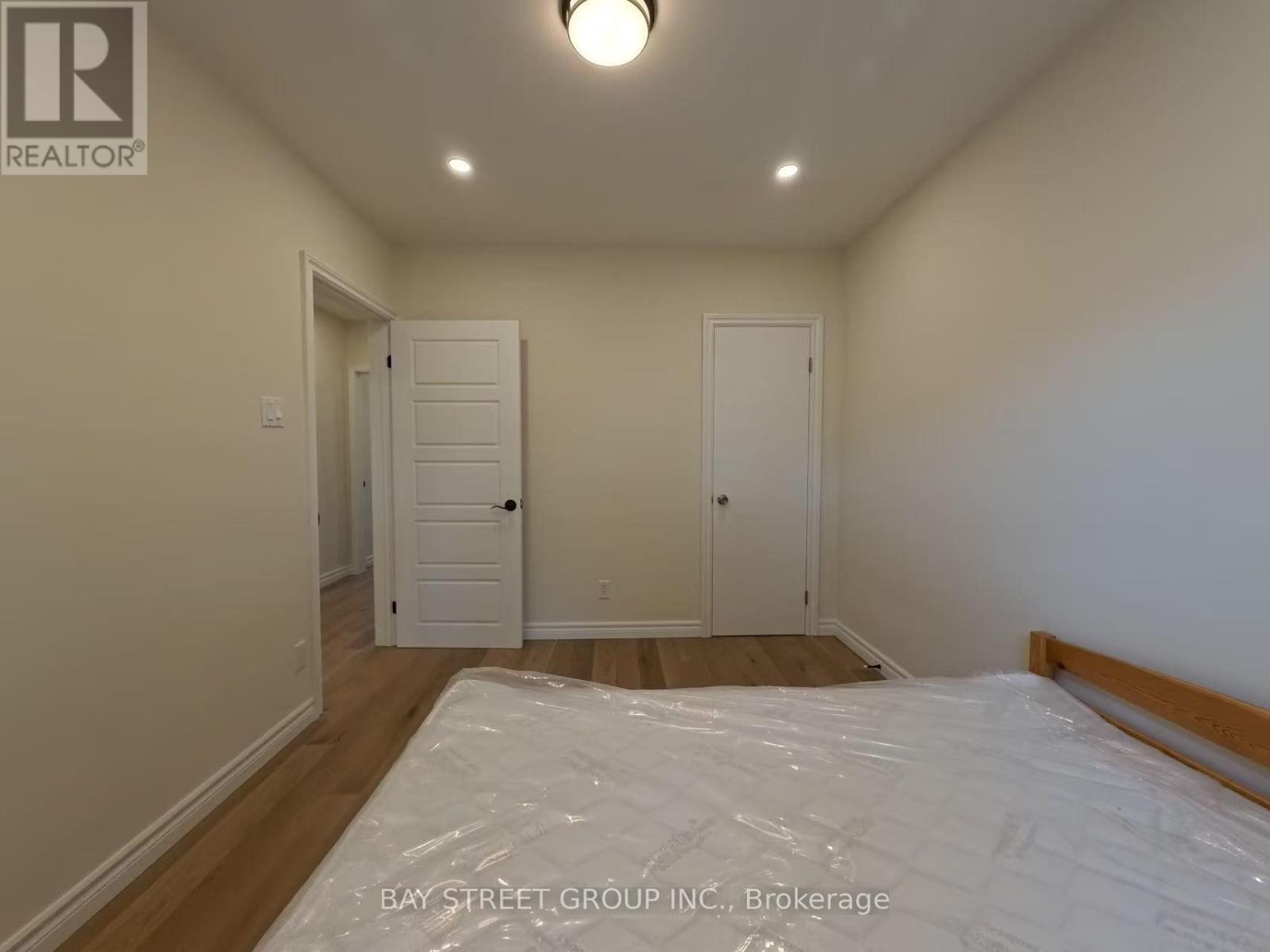 402 Osiris Drive, Richmond Hill, Ontario  L4C 2P9 - Photo 15 - N13678834