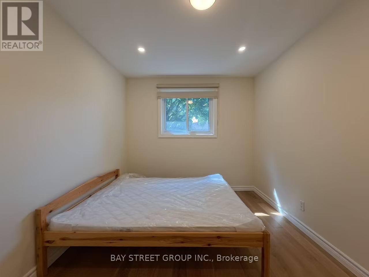 402 Osiris Drive, Richmond Hill, Ontario  L4C 2P9 - Photo 16 - N13678834