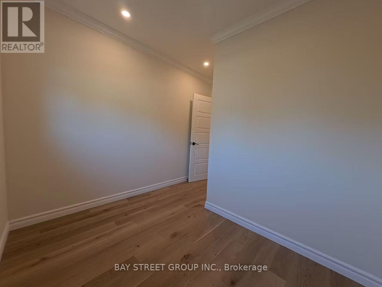 402 Osiris Drive, Richmond Hill, Ontario  L4C 2P9 - Photo 19 - N13678834