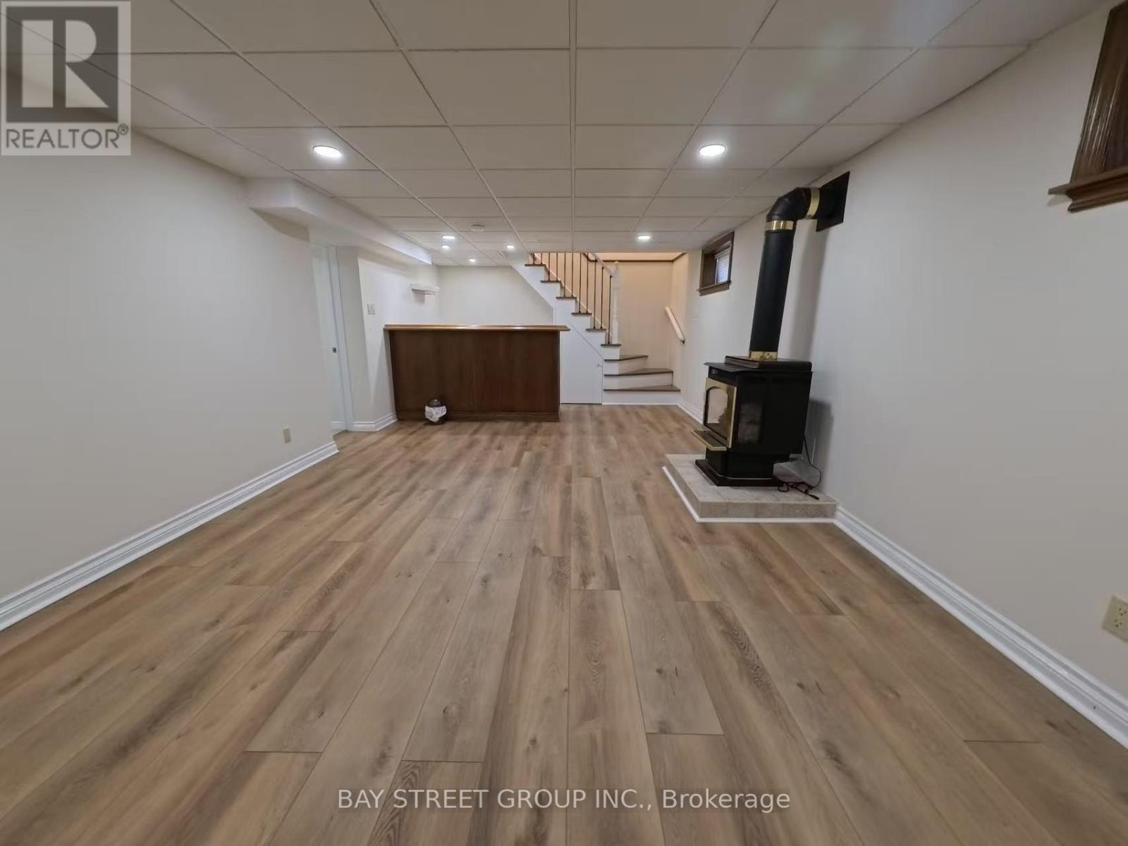 402 Osiris Drive, Richmond Hill, Ontario  L4C 2P9 - Photo 27 - N13678834