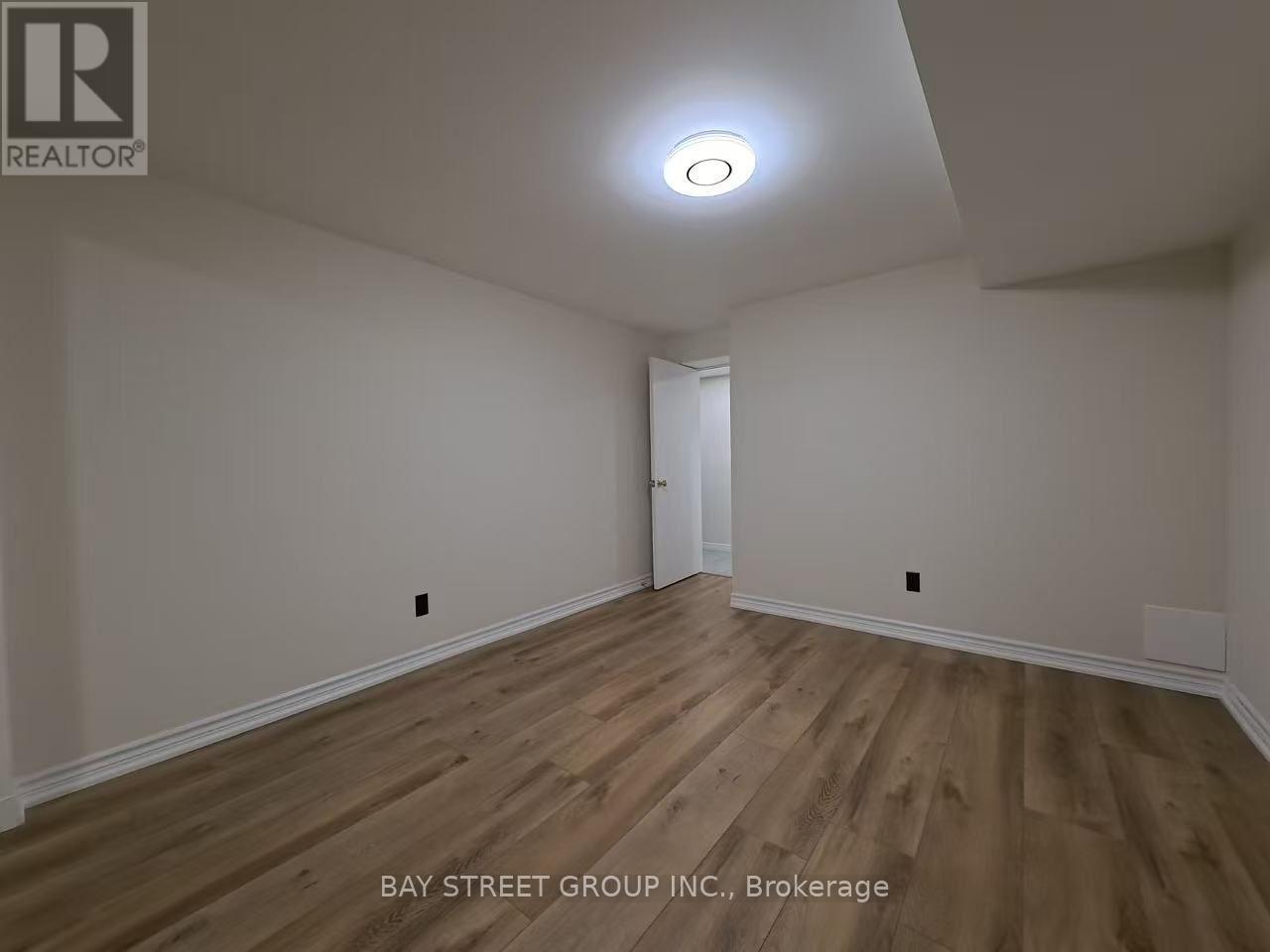 402 Osiris Drive, Richmond Hill, Ontario  L4C 2P9 - Photo 29 - N13678834