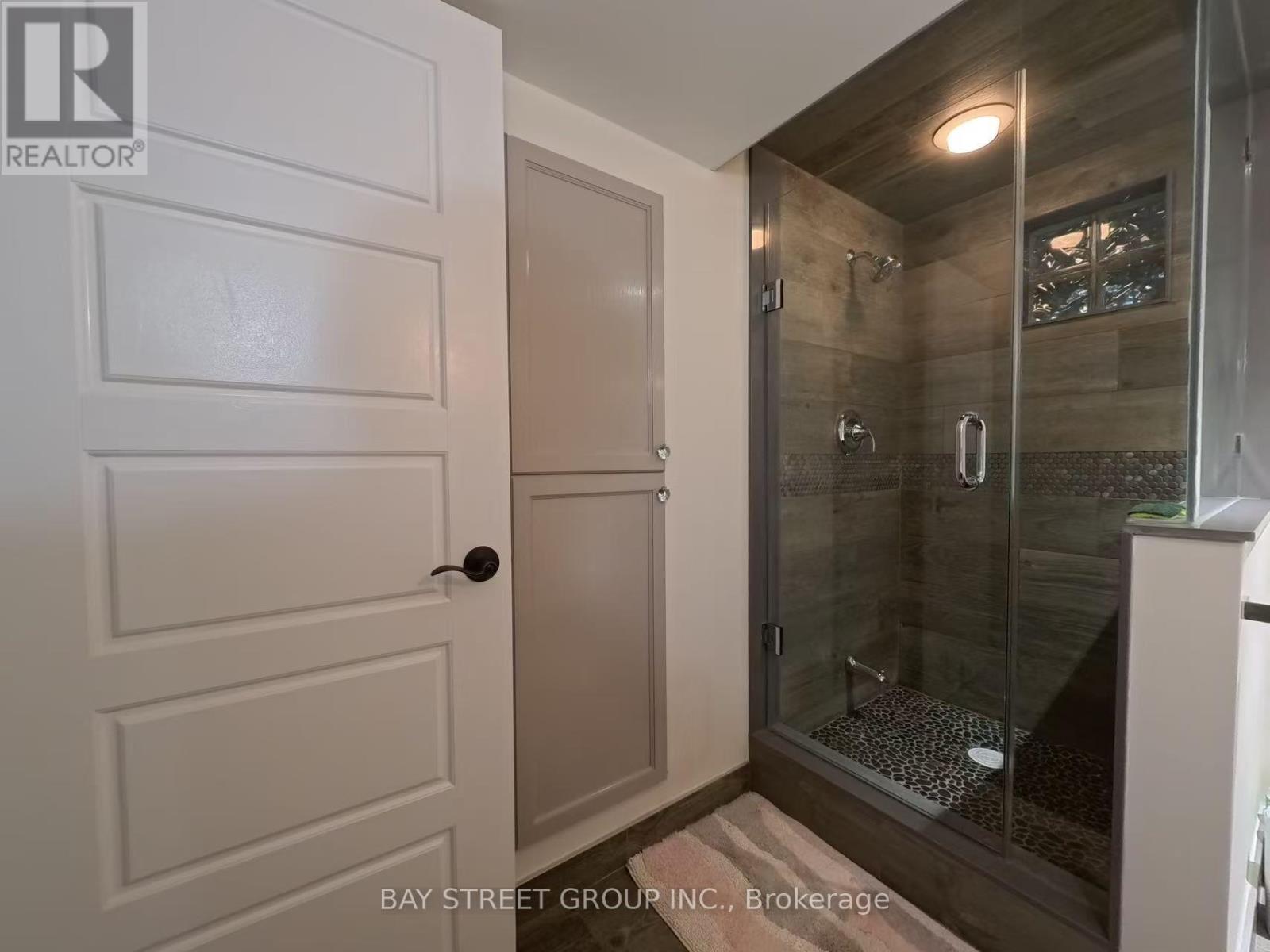 402 Osiris Drive, Richmond Hill, Ontario  L4C 2P9 - Photo 36 - N13678834