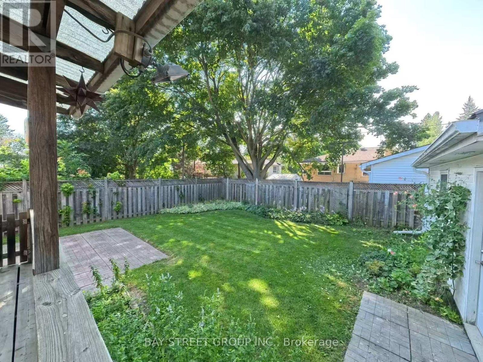 402 Osiris Drive, Richmond Hill, Ontario  L4C 2P9 - Photo 40 - N13678834