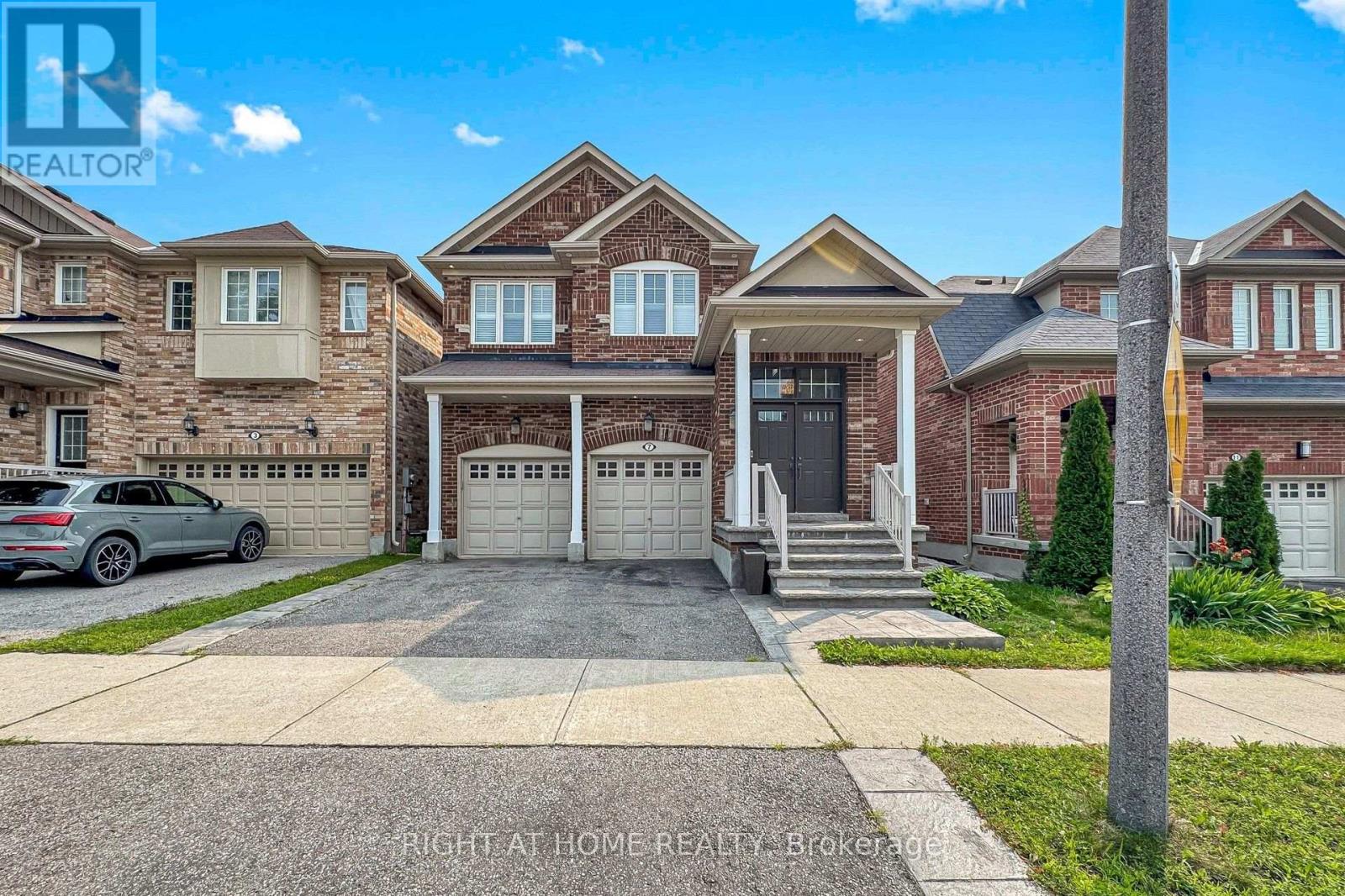 7 PENNDUTCH CIRCLE, Whitchurch-Stouffville, Ontario